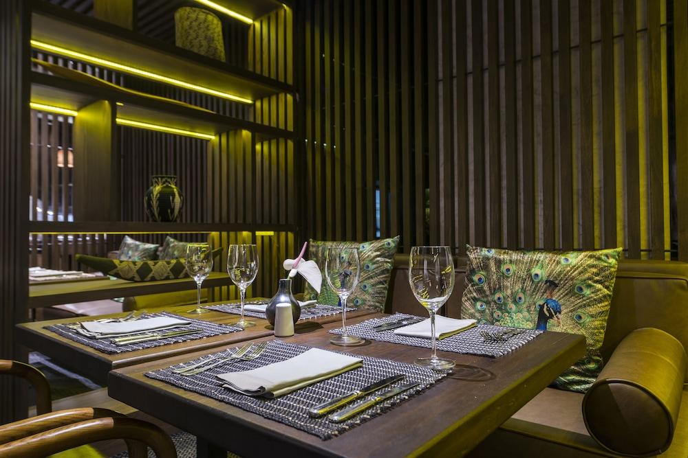 Movich Hotel Las Lomas Rionegro Exterior foto Interior of the restaurant