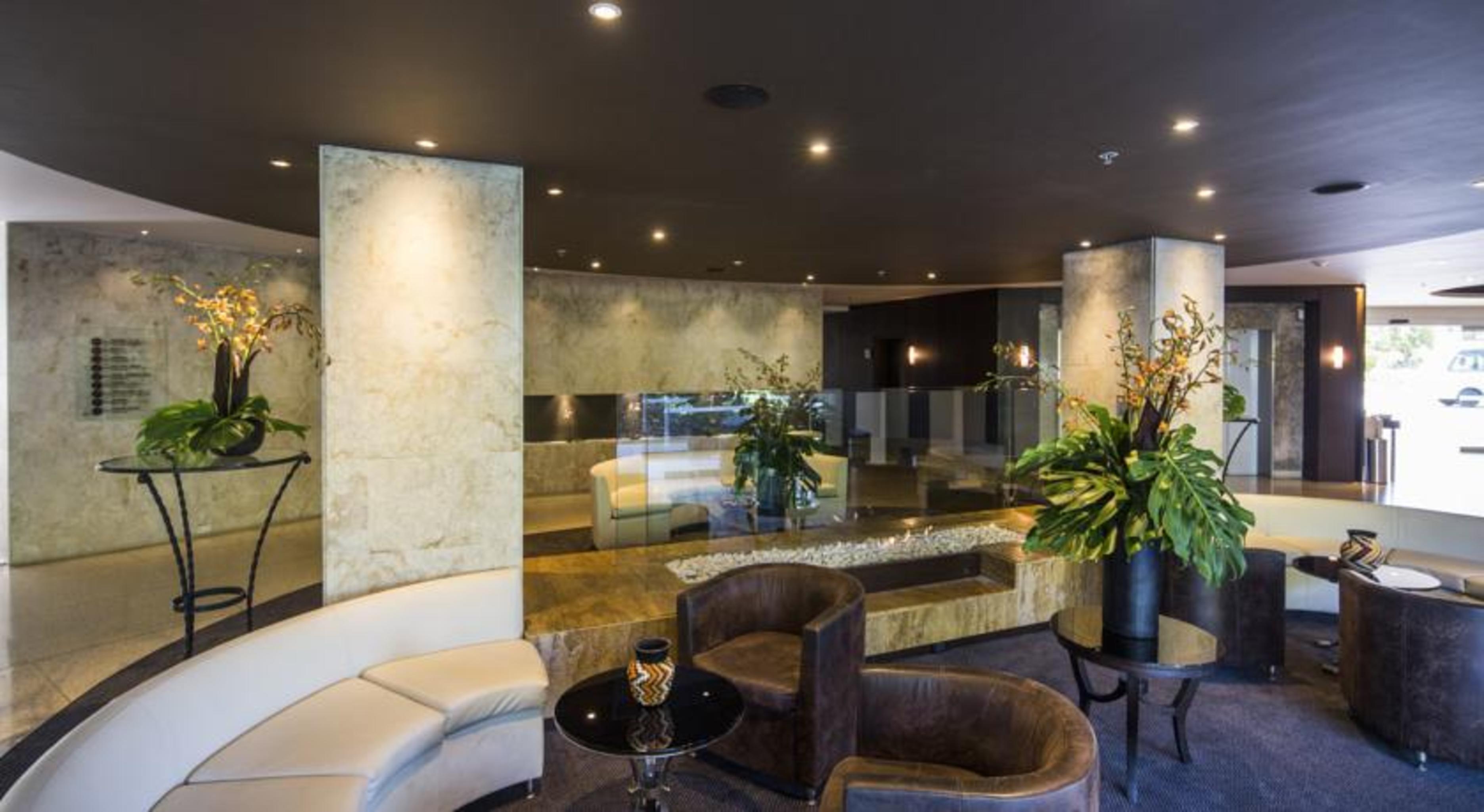 Movich Hotel Las Lomas Rionegro Exterior foto The lobby of the hotel