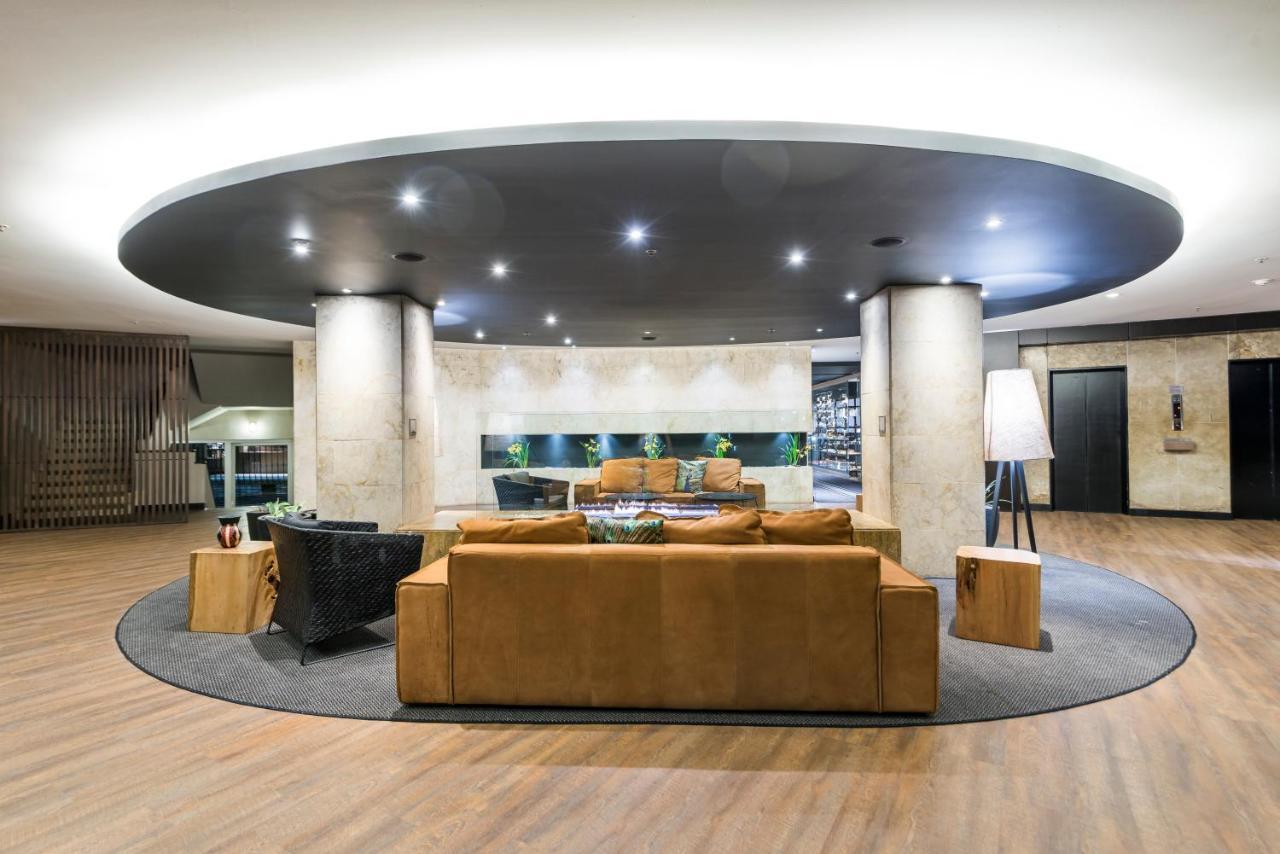 Movich Hotel Las Lomas Rionegro Exterior foto The lounge at the airport