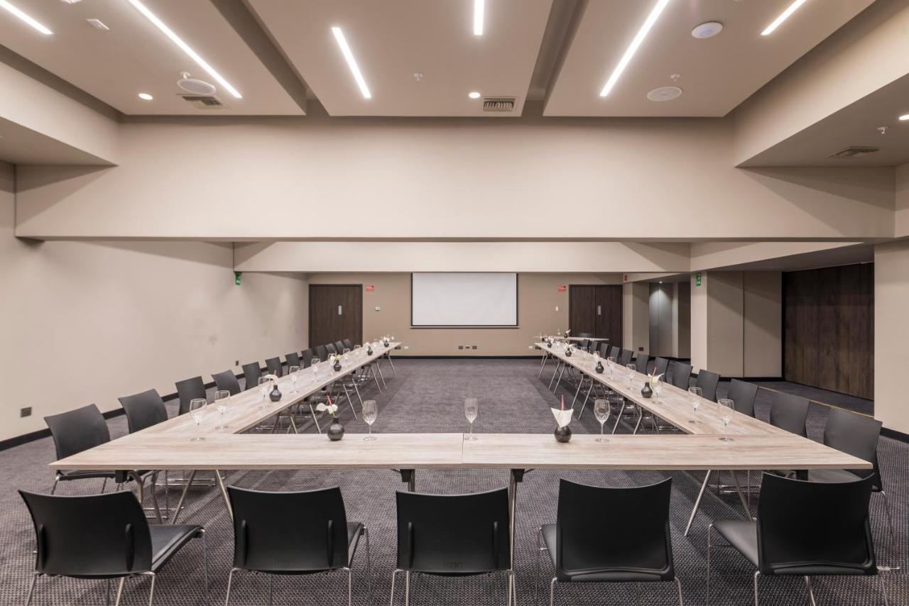 Movich Hotel Las Lomas Rionegro Exterior foto Meeting room