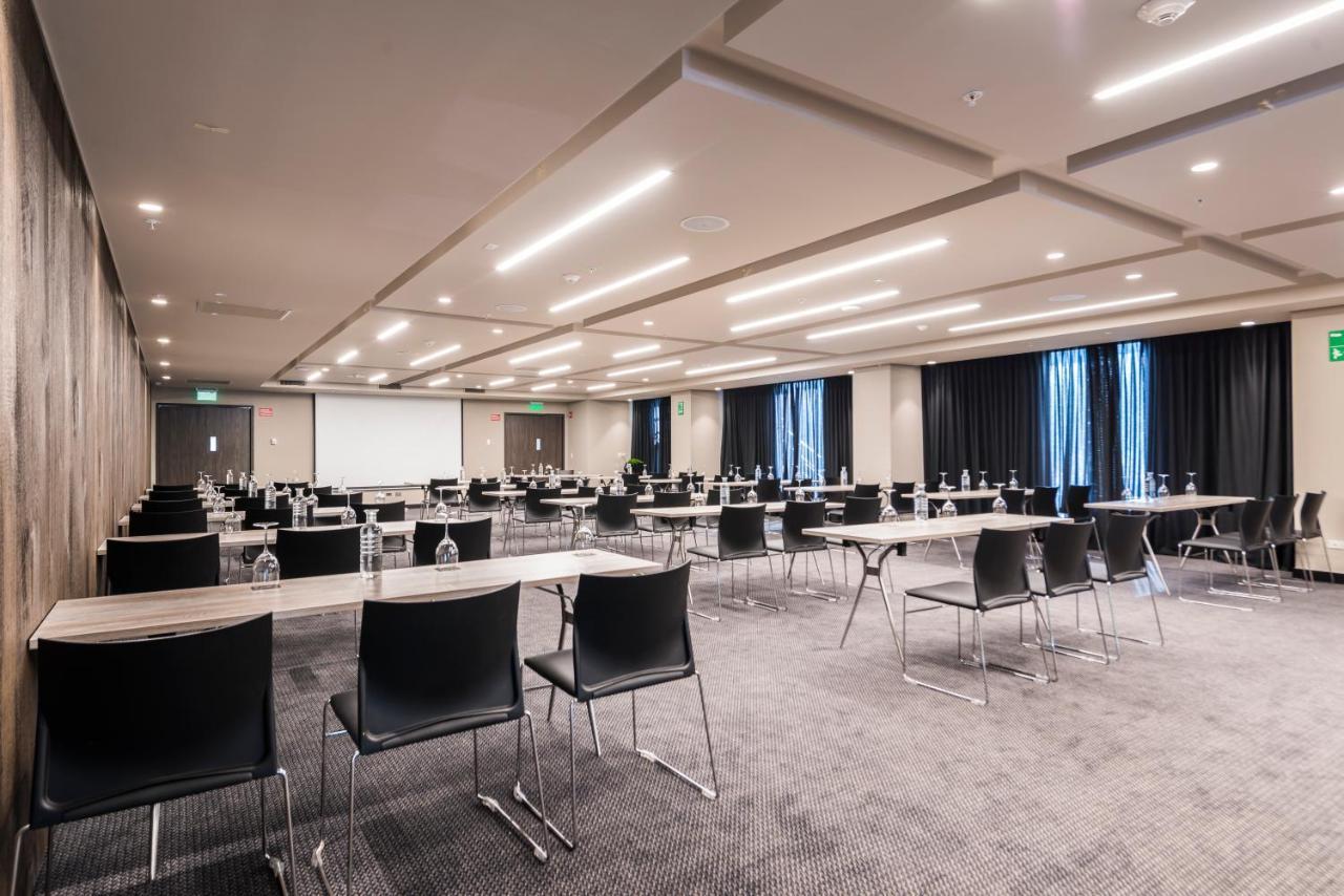 Movich Hotel Las Lomas Rionegro Exterior foto Meeting room